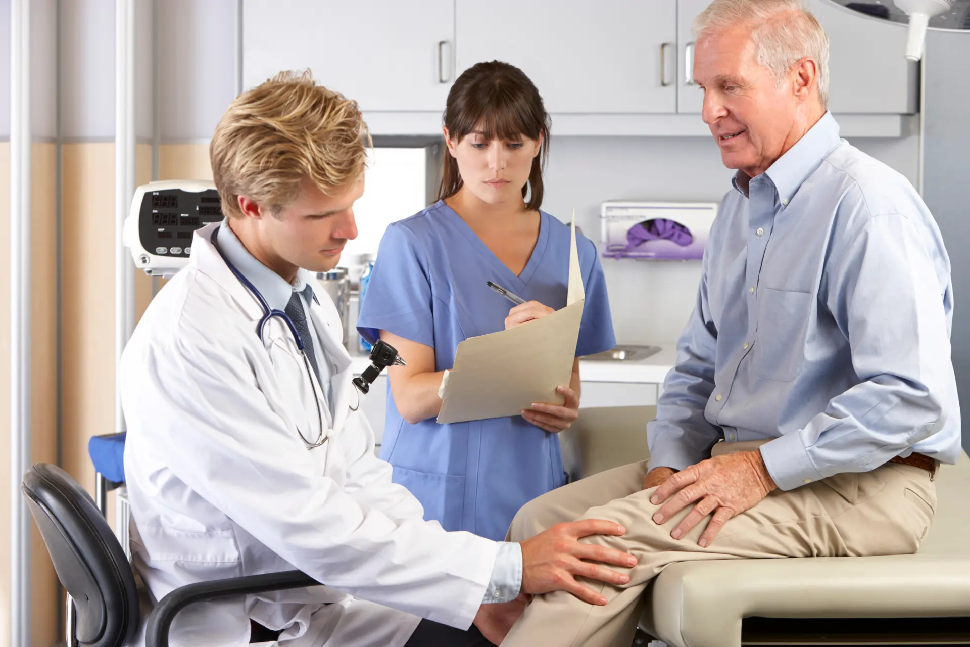 America’s Most Trusted Knee Replacement Surgeons: What Patients Should Know Before Surgery